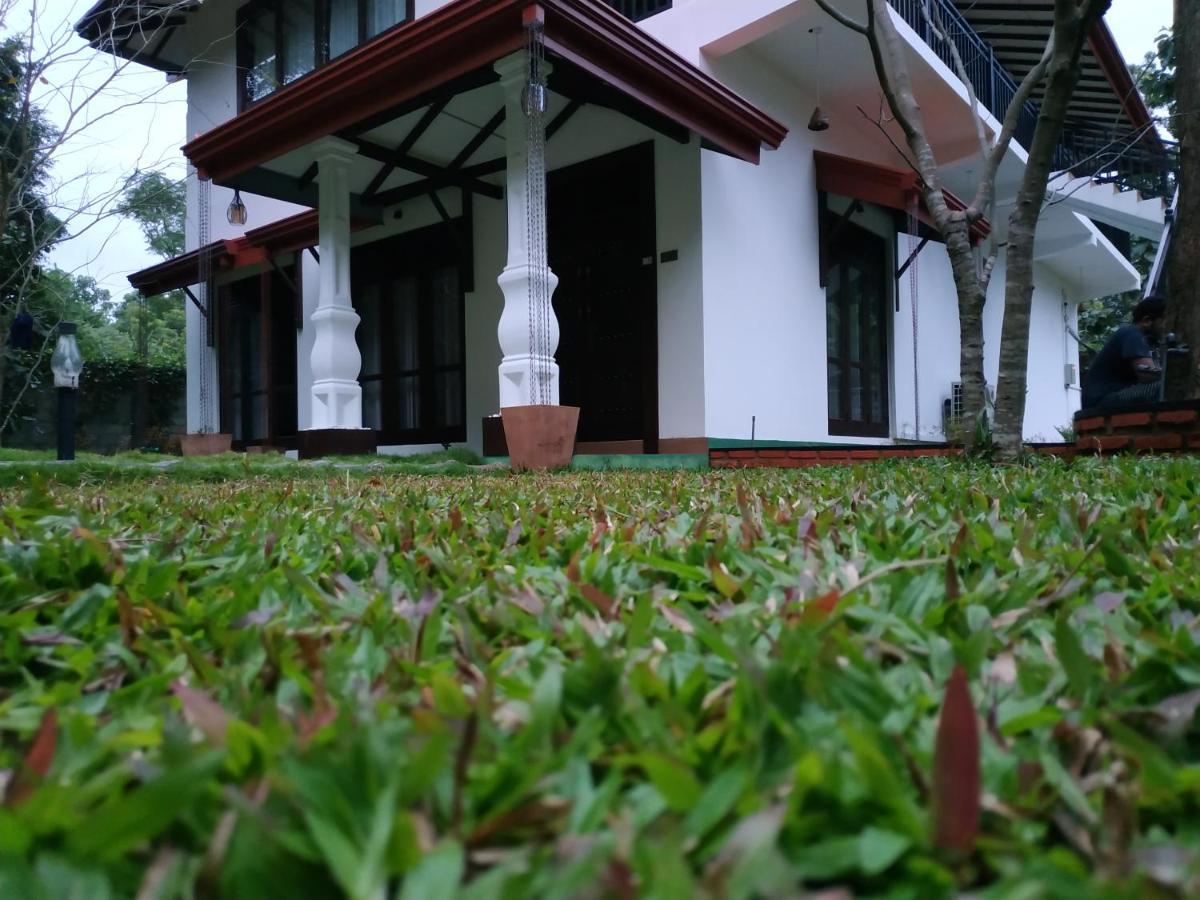 Sigiriya Cashew Palace Resort Daganapothaha Экстерьер фото
