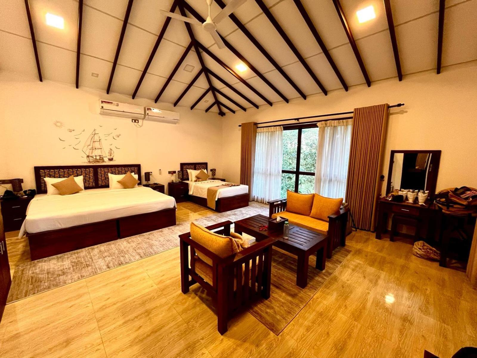 Sigiriya Cashew Palace Resort Daganapothaha Экстерьер фото