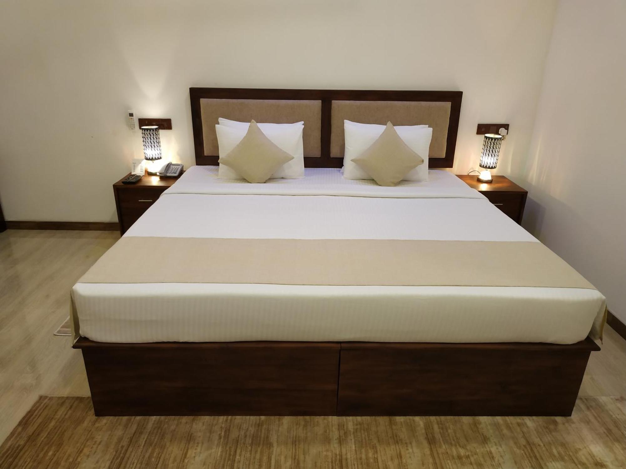 Sigiriya Cashew Palace Resort Daganapothaha Экстерьер фото