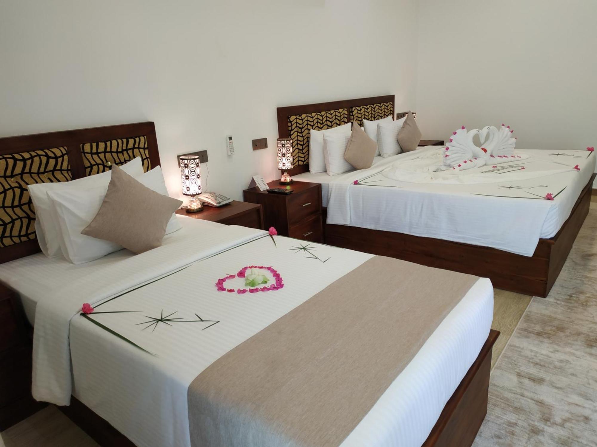 Sigiriya Cashew Palace Resort Daganapothaha Экстерьер фото